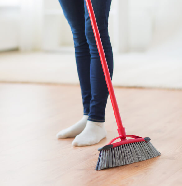 sweep laminate flooring